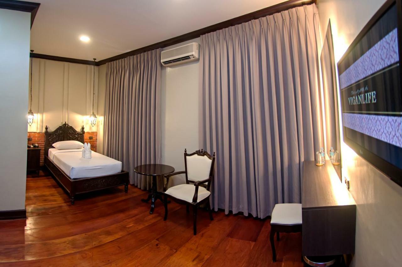 Vigan Plaza Hotel Esterno foto
